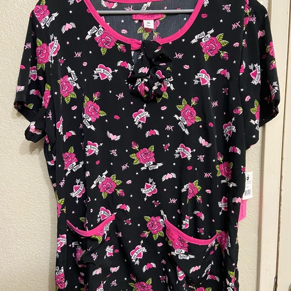 SOLD Betsey Johnson Scrub Top - Picture 2 of 7